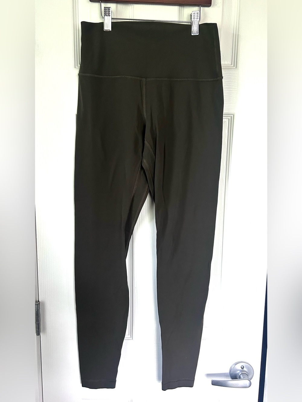 Lululemon Army Green High Rise Leggings Size 6–8